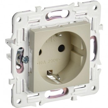 Розетка IEK SKANDY SK-R06B 16А с заземлением/защитные шторки/б/к, бежевый SK-R14-16-1-K10
